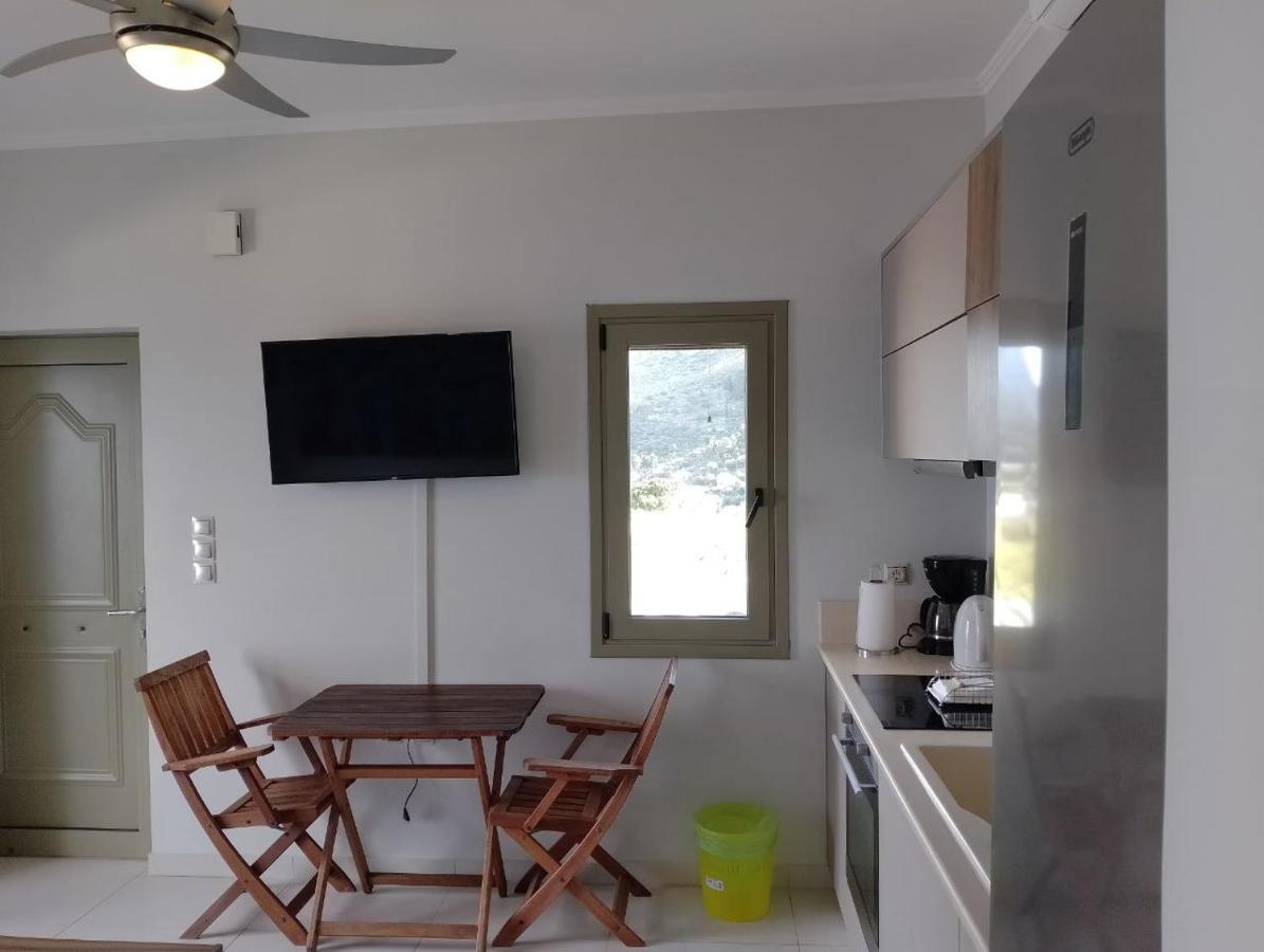 Climbers' Nest 'With Sea And Rock Views And Private Pool' Apartment Kamari  Exterior foto